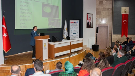 Selçuk Üniversitesi'nde Uluslararası Ekolojik Yapay Zeka Çalıştayı Başladı!